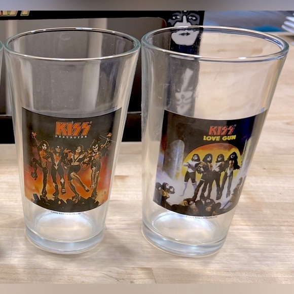 Vintage Collectible Pint Glass Set KISS Iconic Album Art Glass - Picture 4 of 9